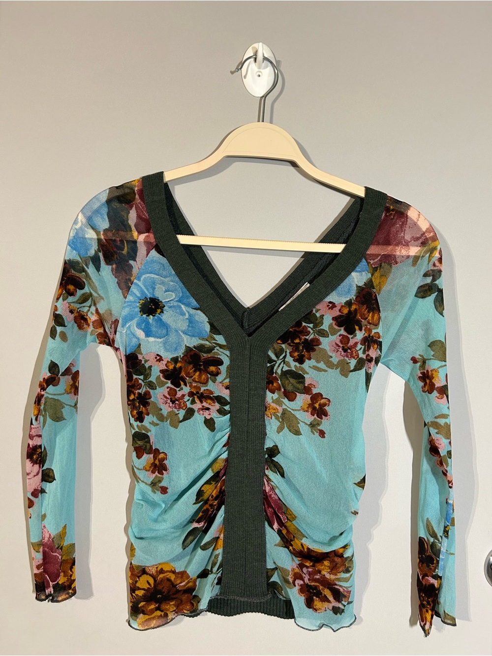Y2K Floral V-Neck Crop Top floral mesh ruched front and sleeves size M by POIS